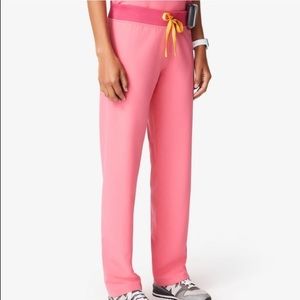 NWT- FIGS Livingston Scrub Pant Size Medium